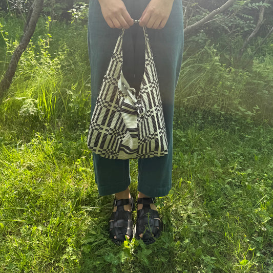 Everyday Sling | Black/White Weave